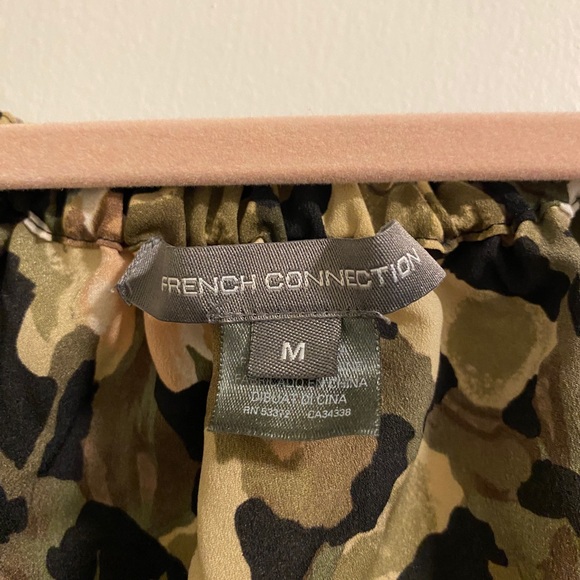 French Connection Camo Floral Bell Sleeve Tunic Sz M - Picture 2 of 8